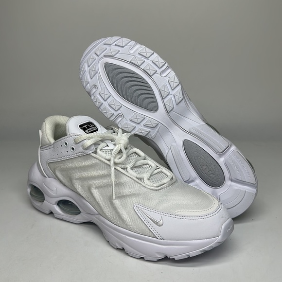Nike Air Max TW Shoes Sneakers Triple White DQ3984-102 Men's NWOB - Picture 3 of 7